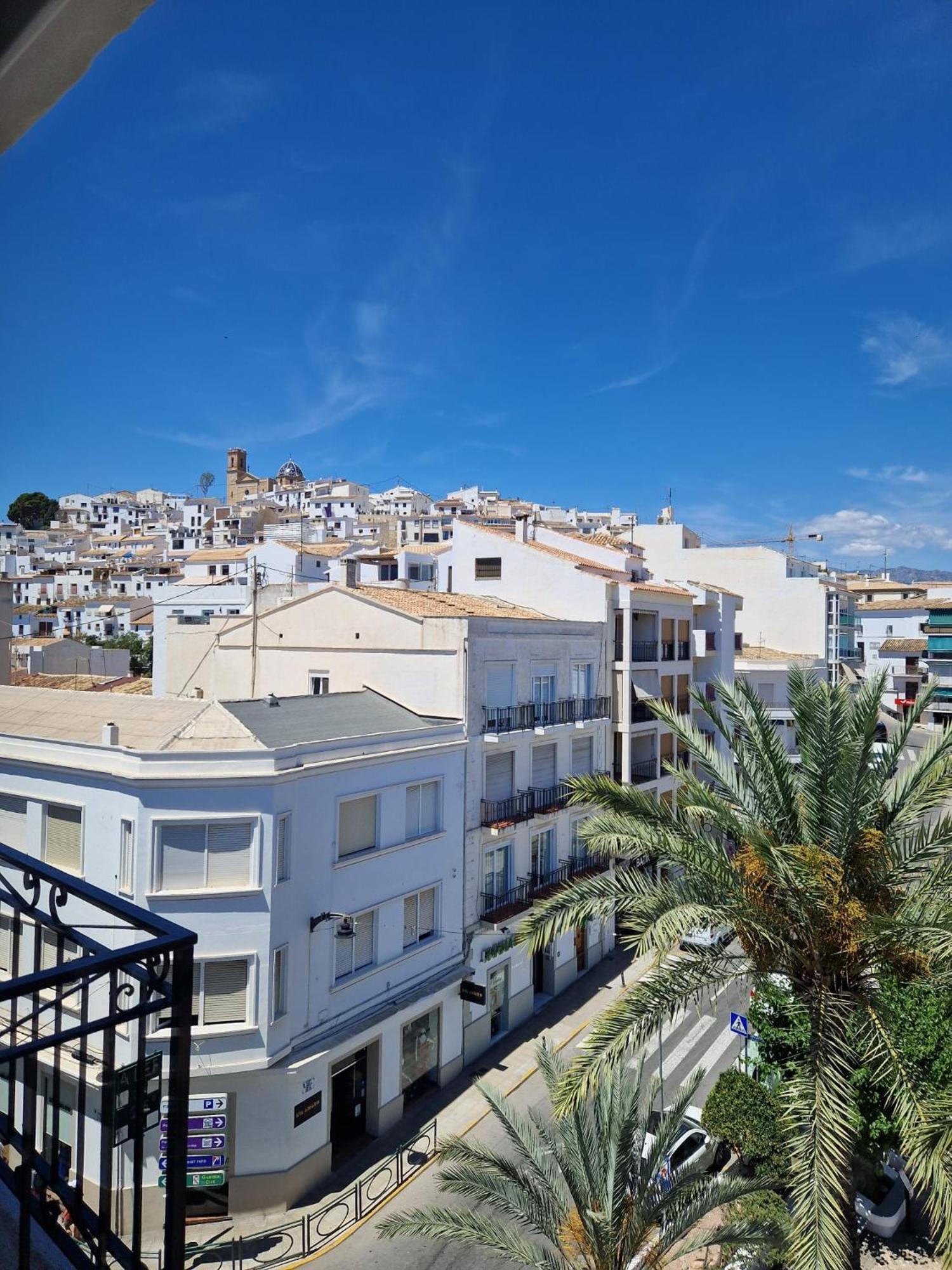 Casaenaltea Primera Linea Y Vistas 1 المظهر الخارجي الصورة